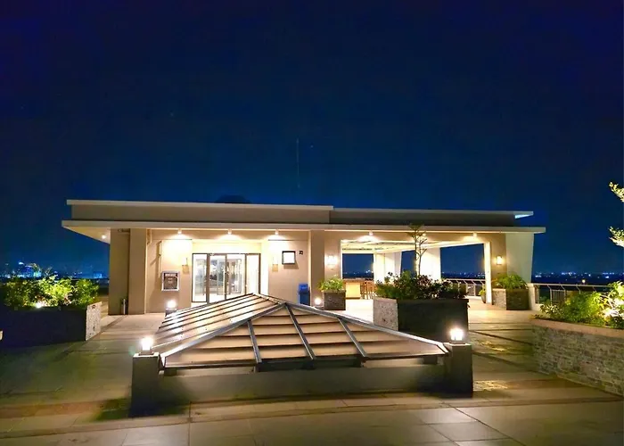 Spacious In Paranaque Near Naia Airport * Manila